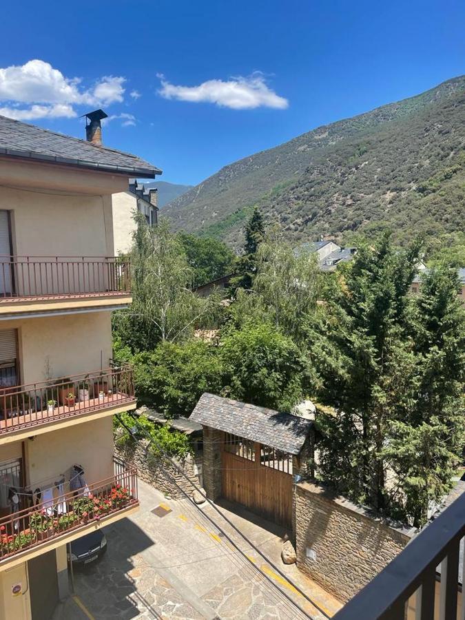 Apartament La Cabanera Sort Bagian luar foto